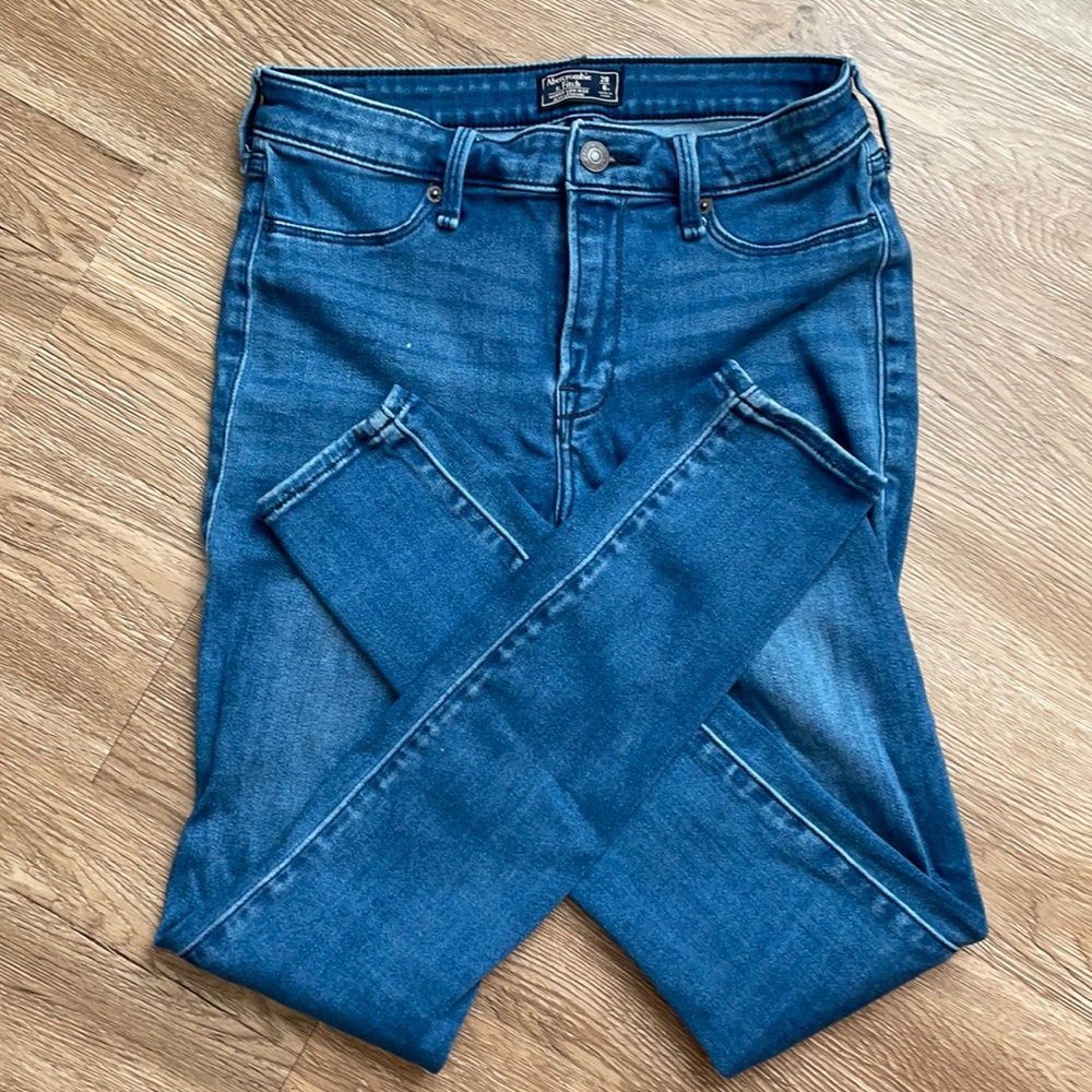 A&F Light Wash Jean Legging